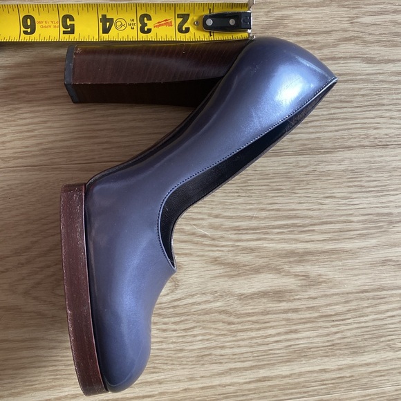 Gucci ClassicSignature Platform Heel Pumps - Picture 8 of 8